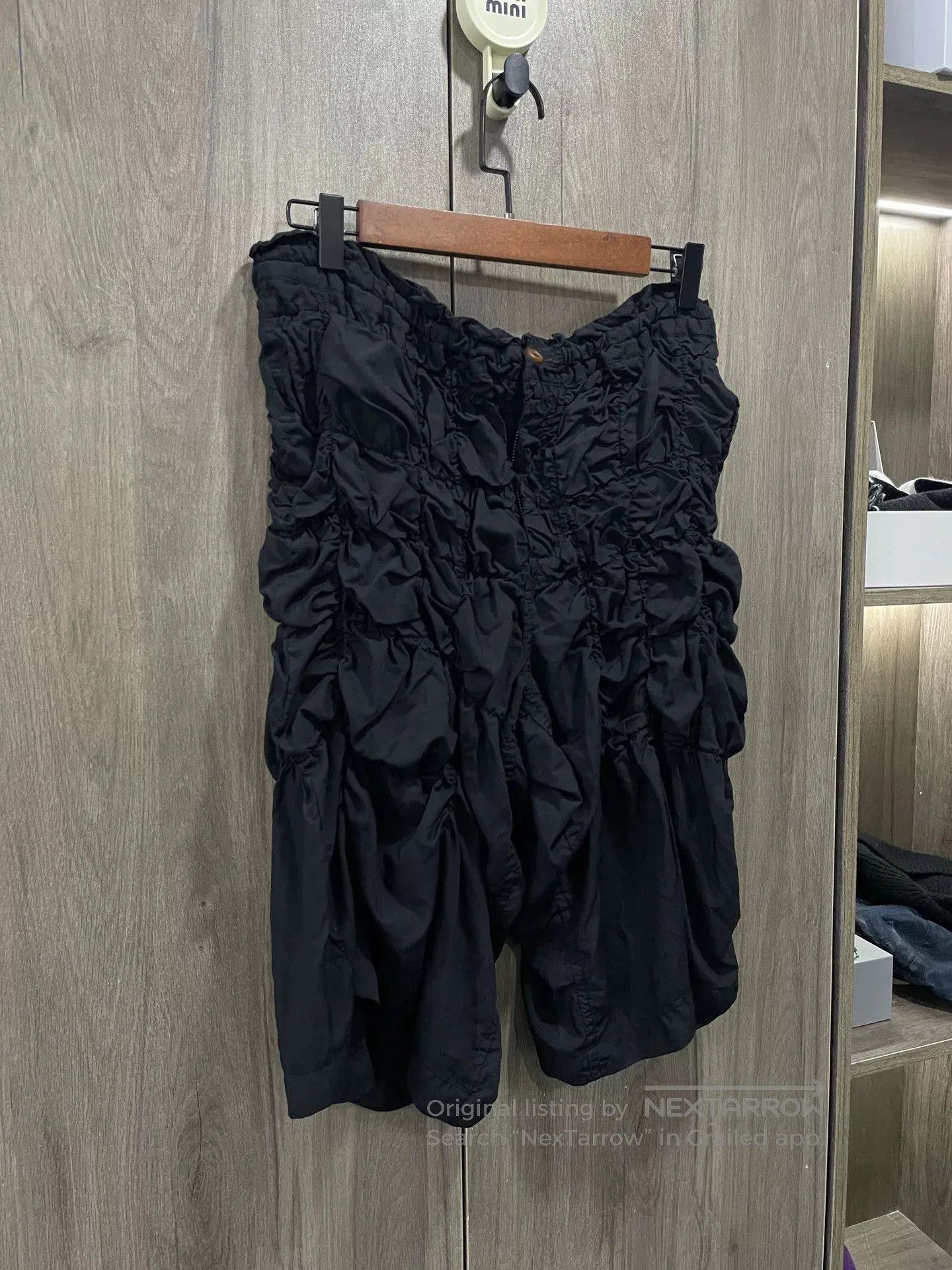 Comme des Garcons Comme des Garçons CDG Black Pleated Shorts. Size 41" - 3 Thumbnail