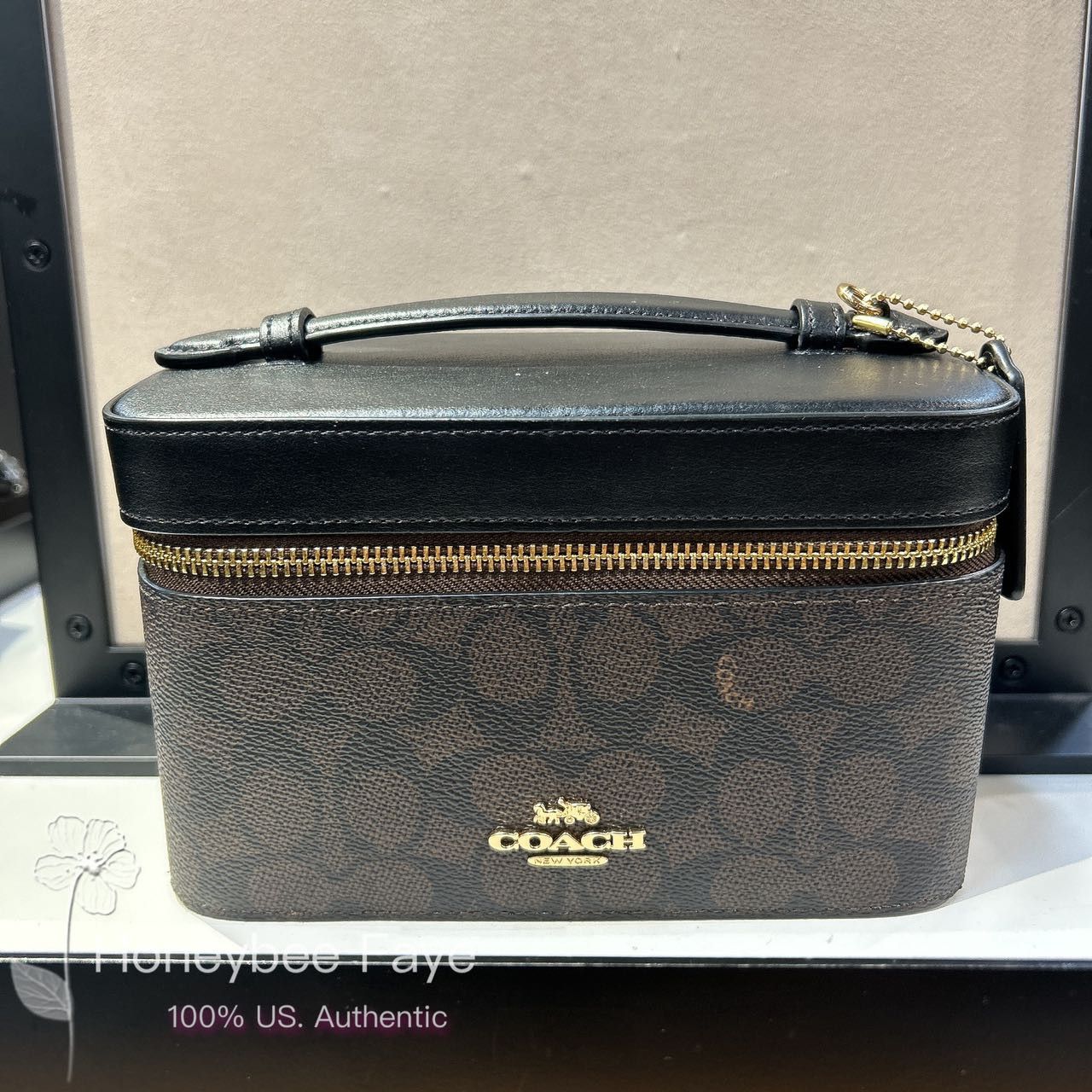 Coach Cosmetic Case In Signature Canvas CW728 Size ONE SIZE - 5 Thumbnail