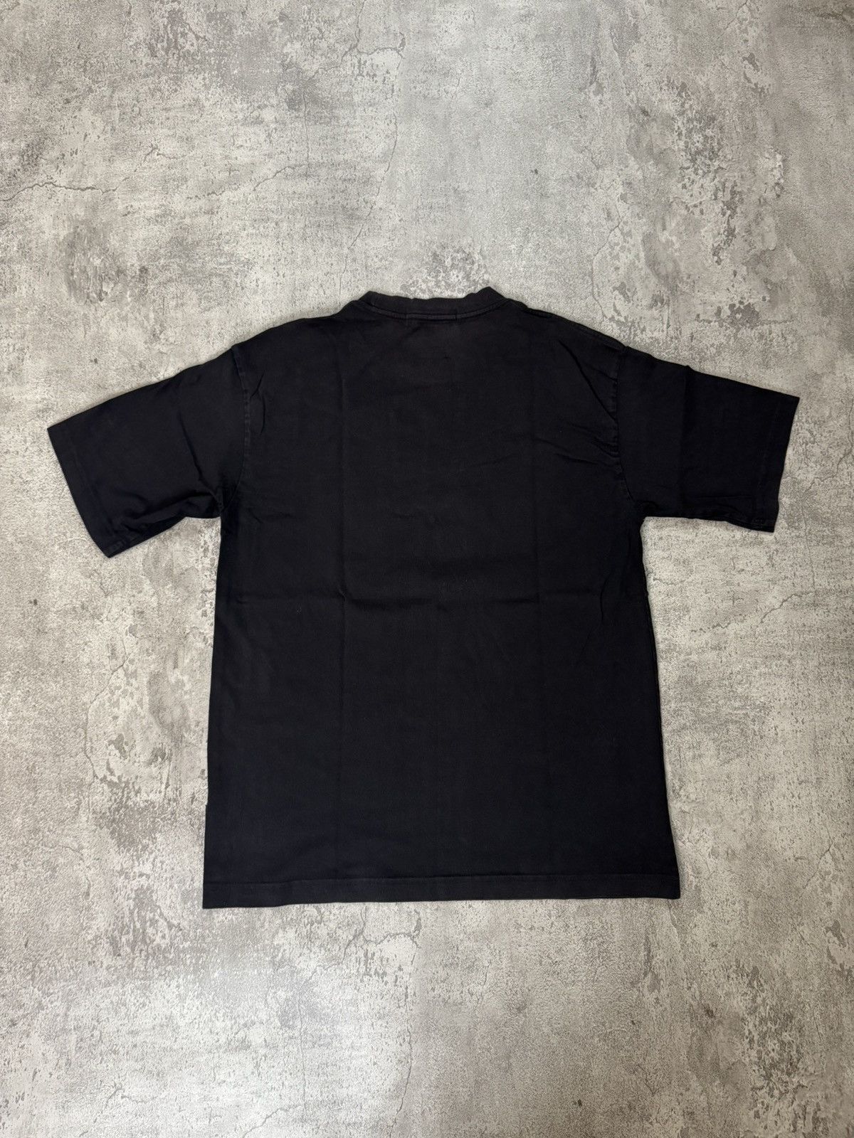 GU × Undercover GU X UNDERCOVER APPLE LOGO T SHIRT Size US M / EU 48-50 / 2 - 5 Thumbnail