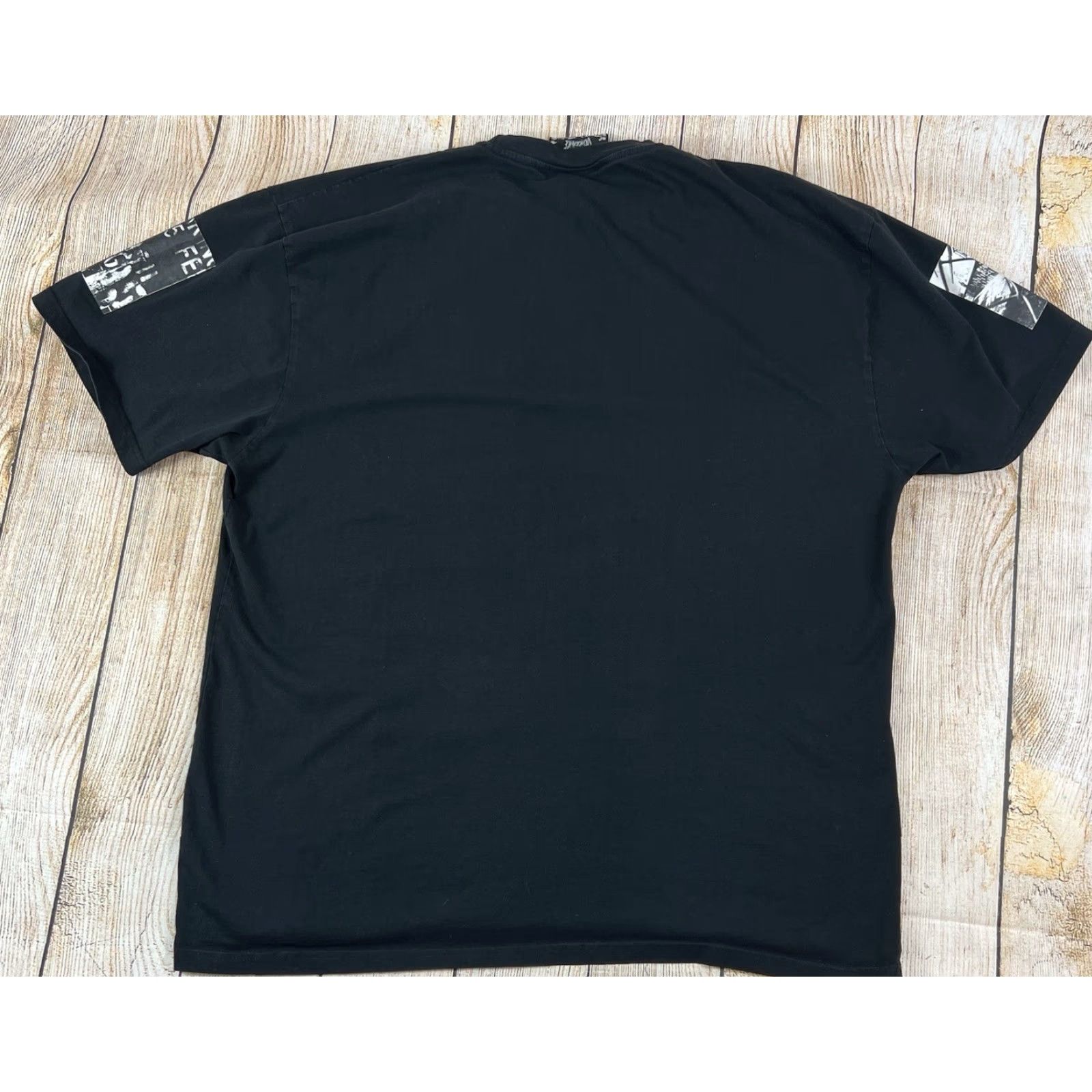 Vintage VINTAGE Rebel T-Shirt Mens 2XL Black Short Sleeve Graphic Print Butterfly Skull Graffiti Pim? Size US XXL / EU 58 / 5 - 2 Thumbnail