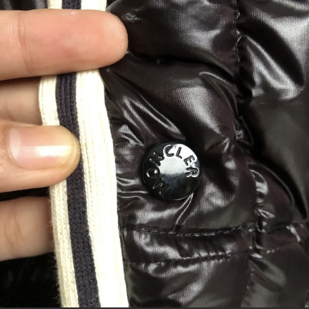 Moncler Moncler Branson Puffer Jacket Size US S / EU 44-46 / 1 - 3 Thumbnail