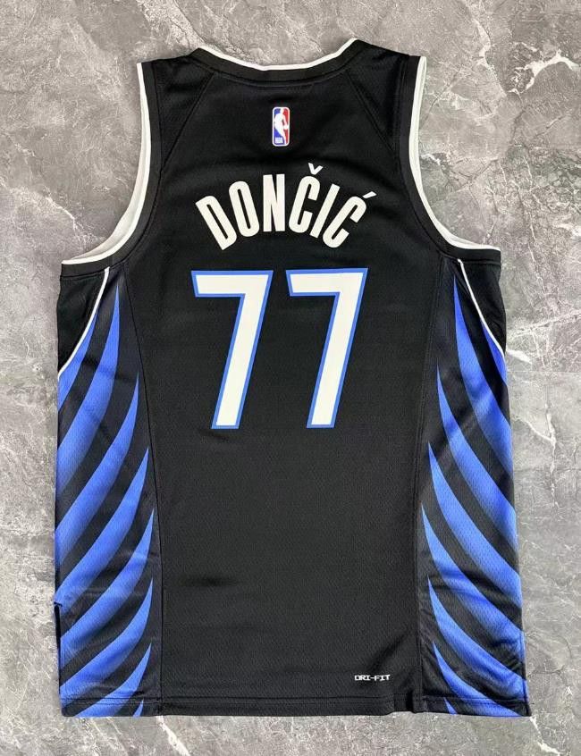 NBA Dallas Mavericks #77 Luka Dončić Jersey 26 Size US M / EU 48-50 / 2 - 1 Thumbnail