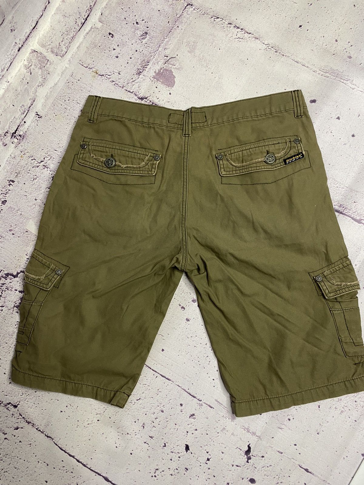 Dickies Men's vintage Cargo shorts Dickies tykes USA Size US 34 / EU 50 - 2 Thumbnail