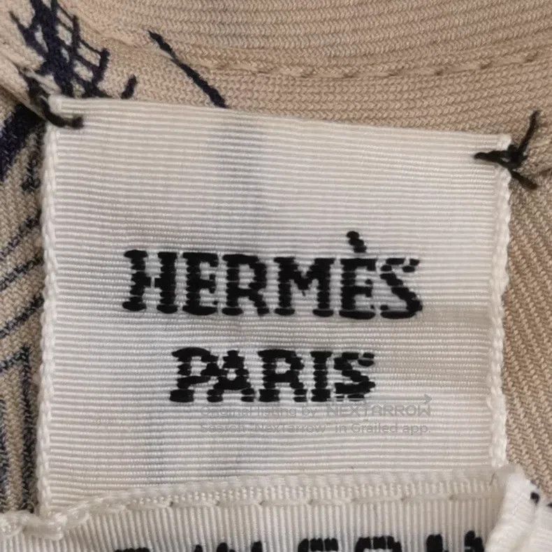 Hermes Hermes Classic chain pattern, 100% silk Size XS / US 0-2 / IT 36-38 - 3 Thumbnail