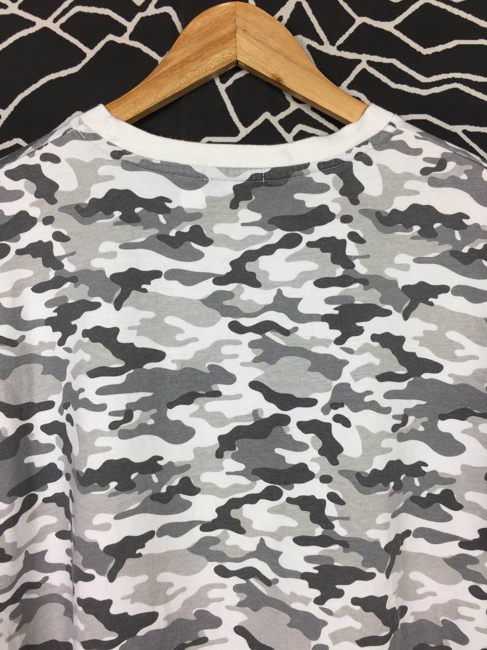 Japanese Brand × Vintage Back & Forth Rhapsody Embroidered Logo Camo Tee Size US XXL / EU 58 / 5 - 8 Thumbnail