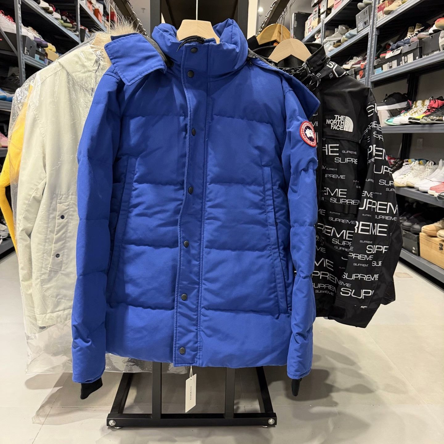 Canada Goose Canada Goose Blue Heavy Coat xl Men Size US XL / EU 56 / 4 - 1 Thumbnail