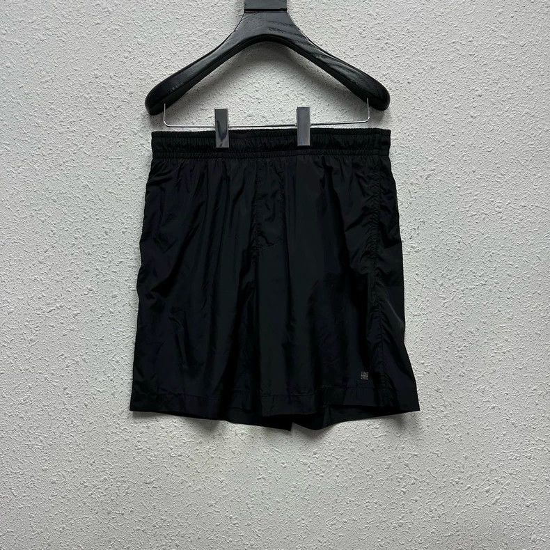 Givenchy Givenchy SizeM Black metal small logo shorts, size M Size US 28 / EU 44 - 1 Thumbnail