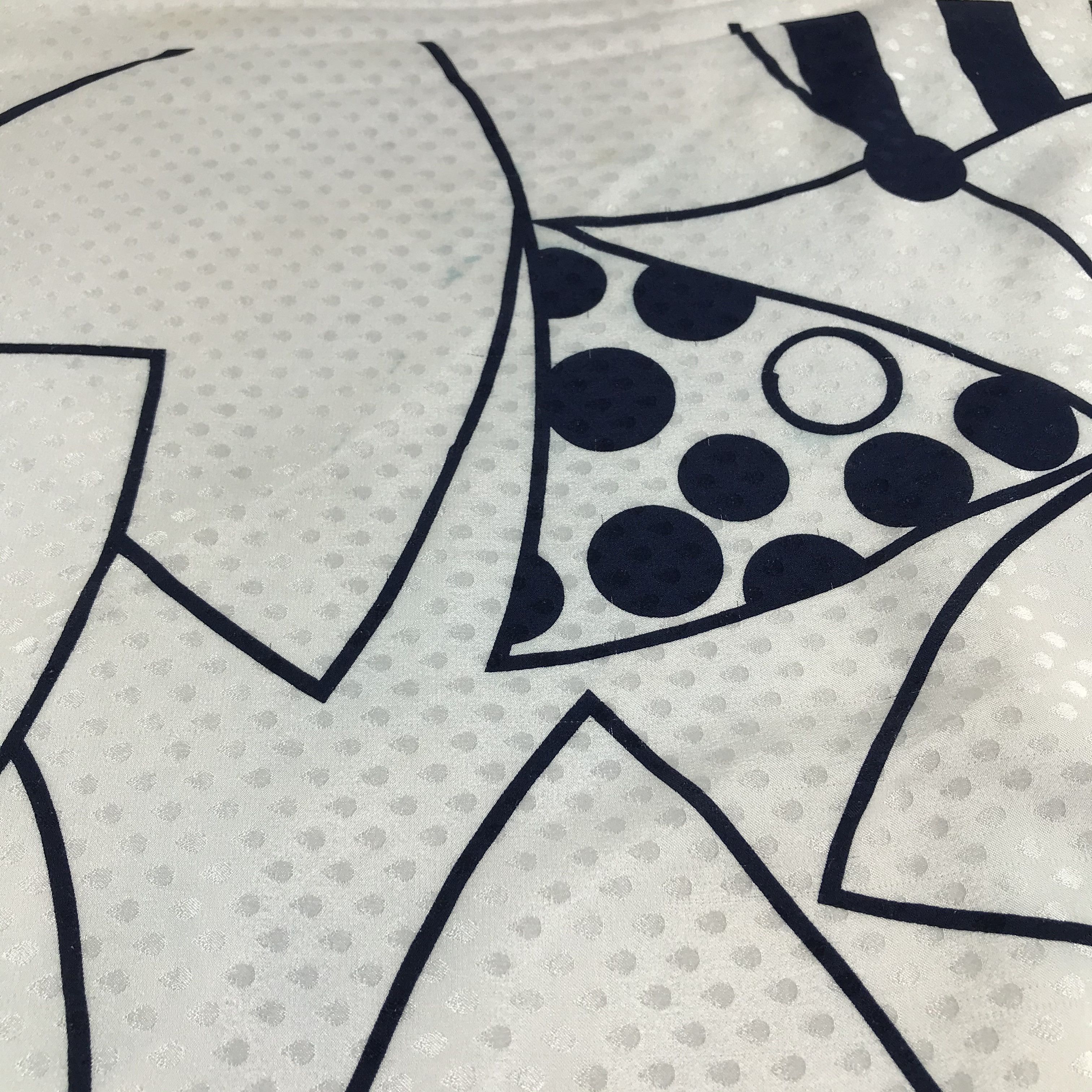 Hanae Mori Vintage Hanae Mori Silk Scarf Size ONE SIZE - 8 Thumbnail