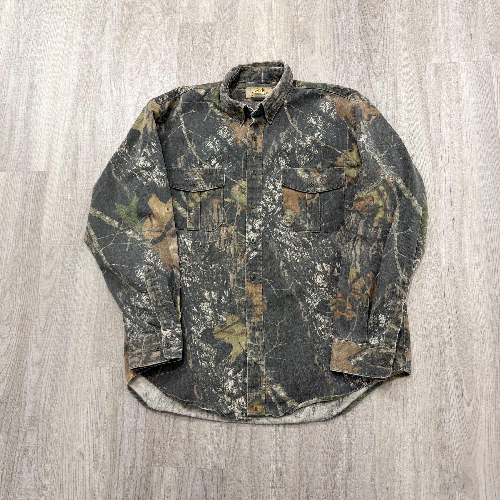 Vintage No Trace by Dan River Mossy Oak Camo Button Down Shirt XL Size US XL / EU 56 / 4 - 1 Thumbnail