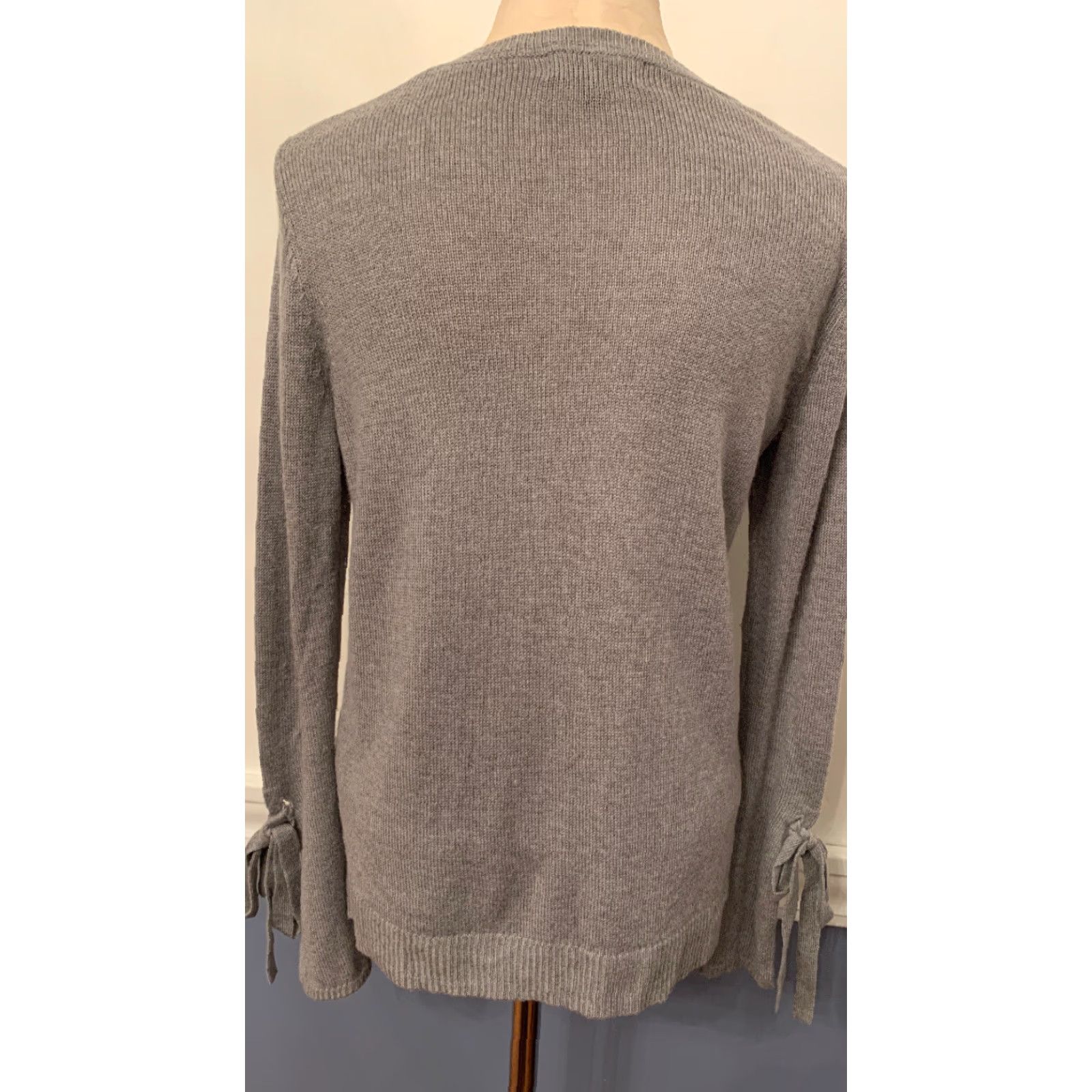 Mossimo VINTAGE Mossimo Small Women's Pullover Shirt 60% nylon 35% viscose 5% cashmere Tie Sleeve Gray Sweater Size S / US 4 / IT 40 - 5 Thumbnail