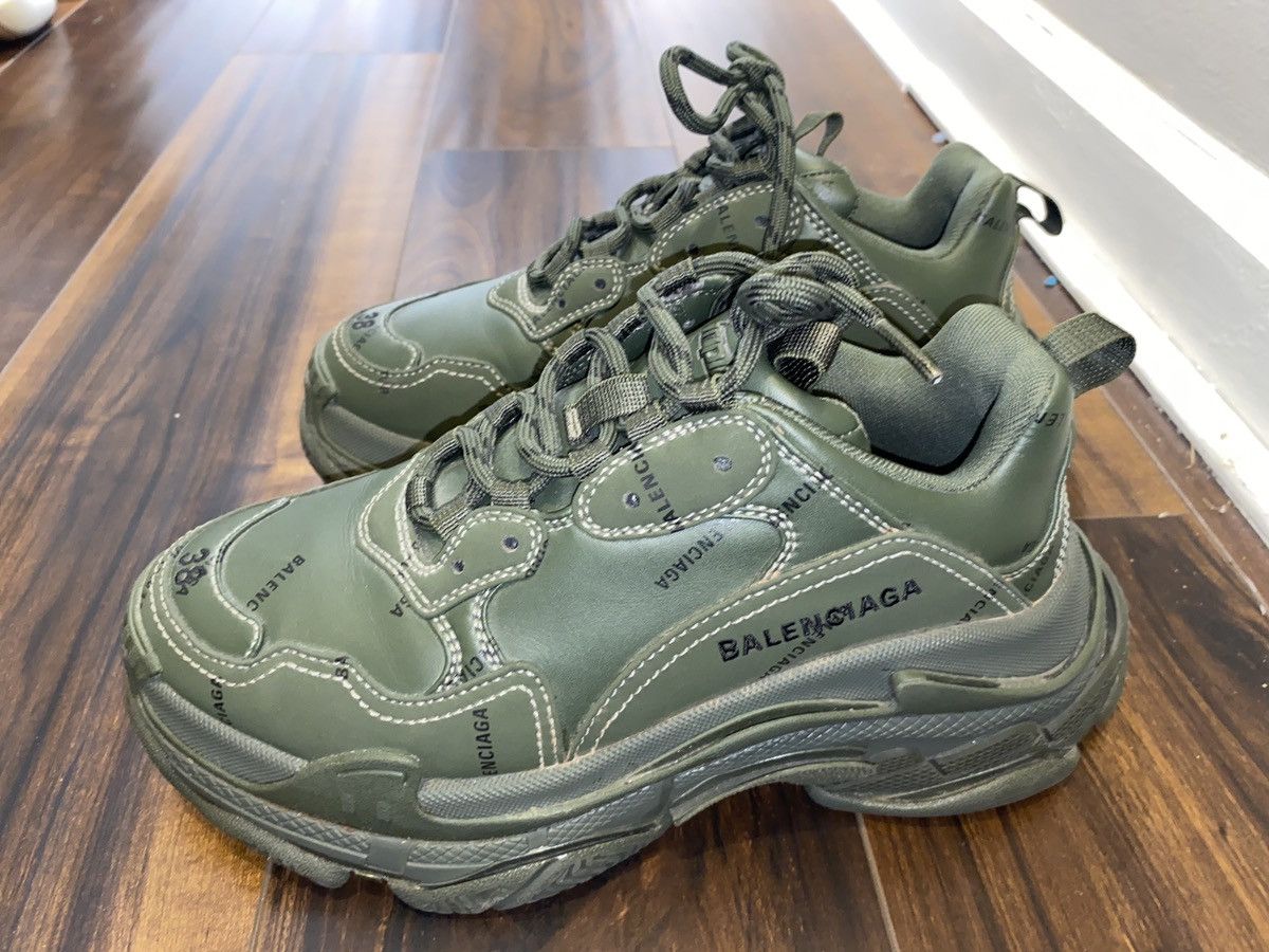 Balenciaga Olive green with black writting triple s Size US 8 / IT 38 - 1 Thumbnail