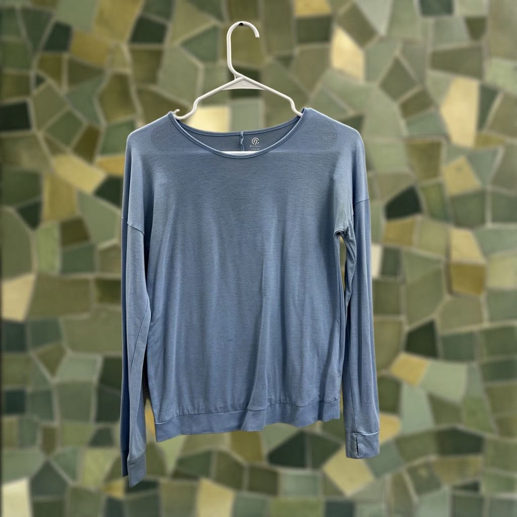 Champion Champion Womens Shirt Blue Long Sleeve Open Back Athletic Size L Blouse Size L / US 10 / IT 46 - 1 Thumbnail
