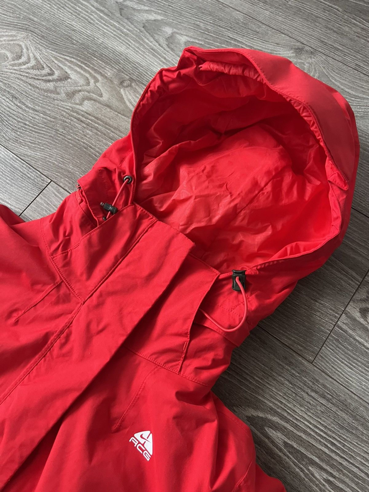 Nike ACG Vintage Nike Acg Waterproof Gorpcore Red Men’s Reg Jacket Size US L / EU 52-54 / 3 - 17 Thumbnail