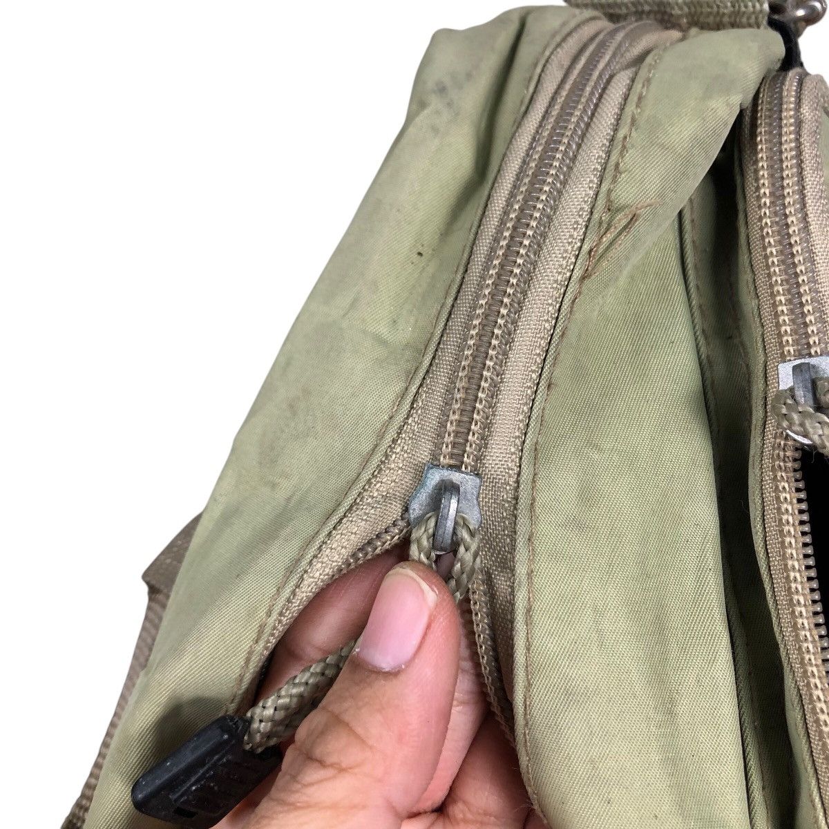 Japanese Brand 📌Vintage Sling Bag Double Stripe Pocket Unknown Brand Size ONE SIZE - 16 Thumbnail