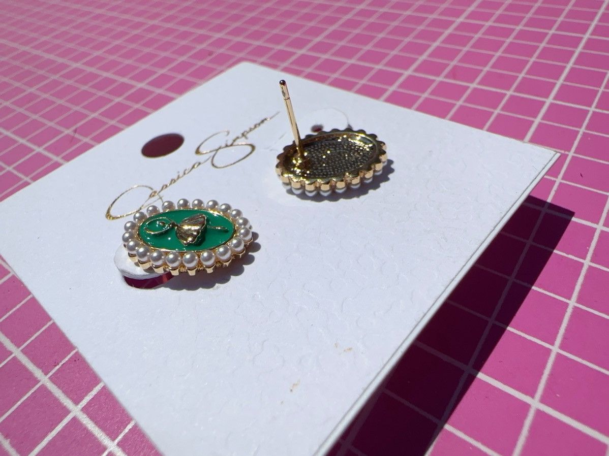 Jessica Simpson Jessica Simpson Earrings gold tone pearls around green Size ONE SIZE - 6 Thumbnail