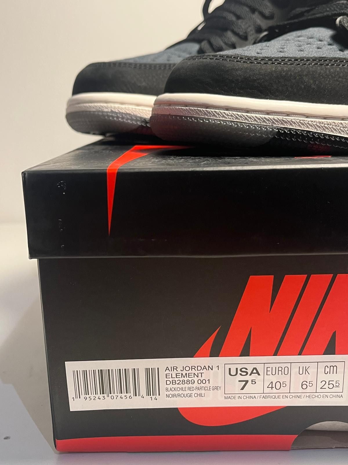 Nike Jordan 1 Retro High Element GoreTex Black Particle Grey 40.5 Size US 7.5 / EU 40-41 - 11 Thumbnail