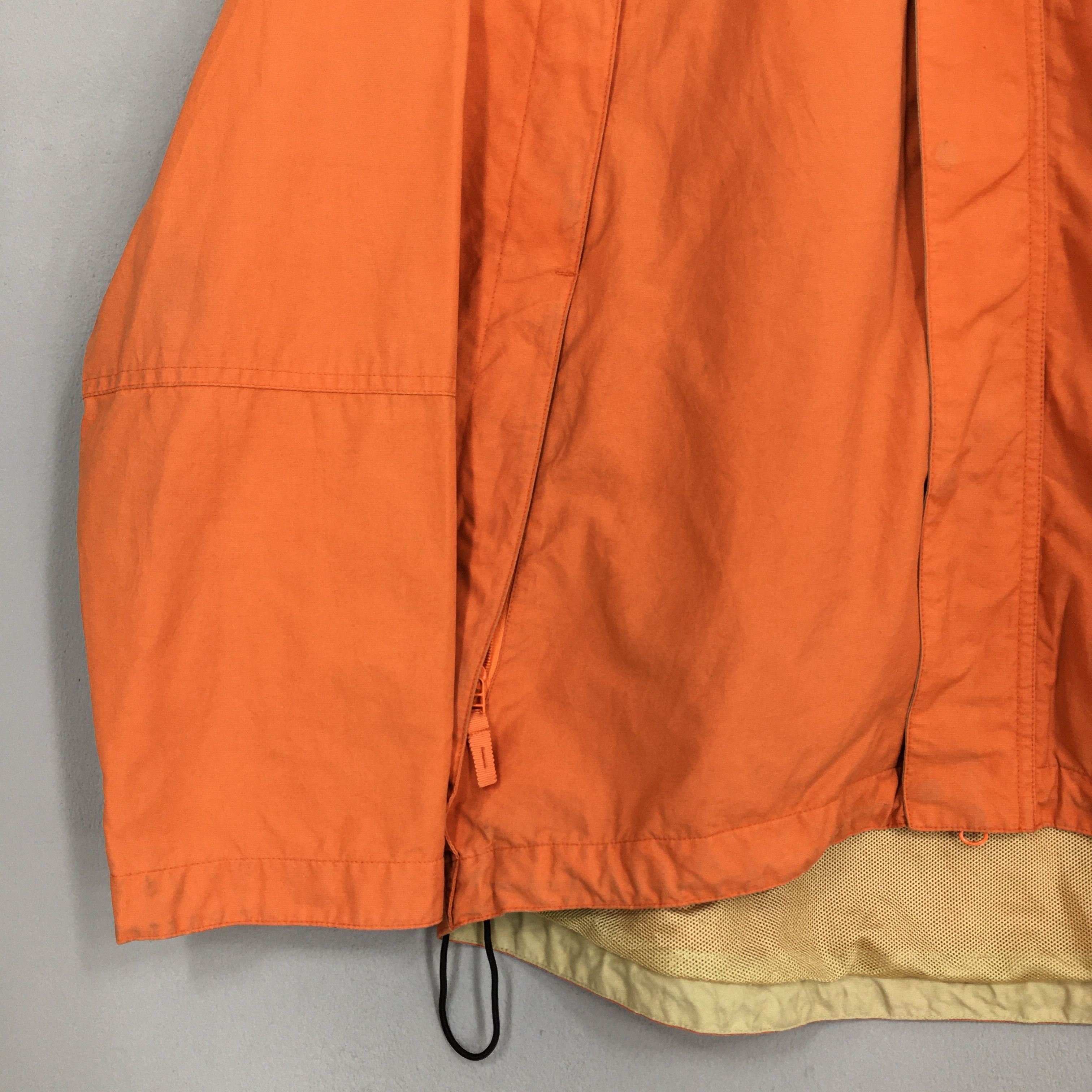 Lacoste Vintage Chemise Lacoste Hoodie Windbreaker Jacket Large Size US L / EU 52-54 / 3 - 3 Thumbnail