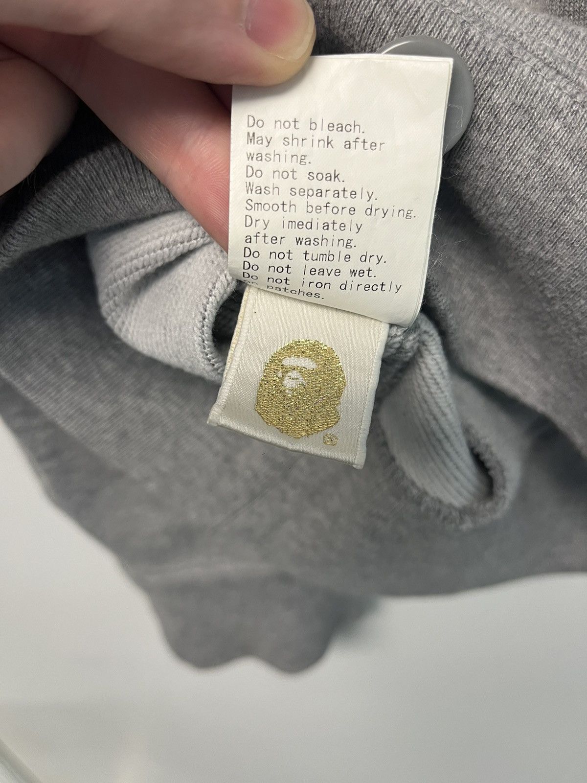 Bape Bape Ape Head Patch Gray Cardigan Size US L / EU 52-54 / 3 - 10 Thumbnail