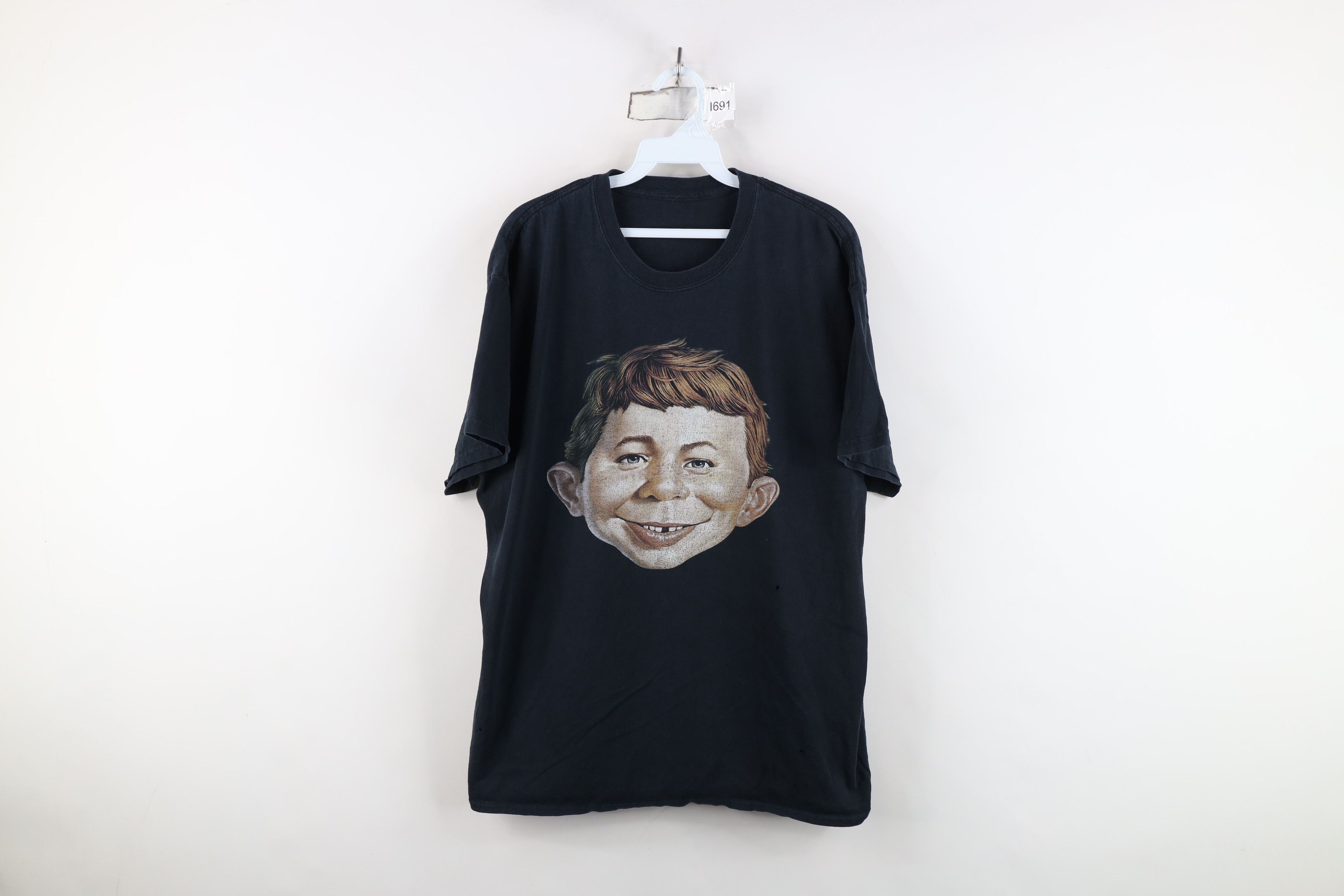 Vintage Vintage Alfred E Neuman Face Short Sleeve T-Shirt Black Size US XL / EU 56 / 4 - 1 Thumbnail