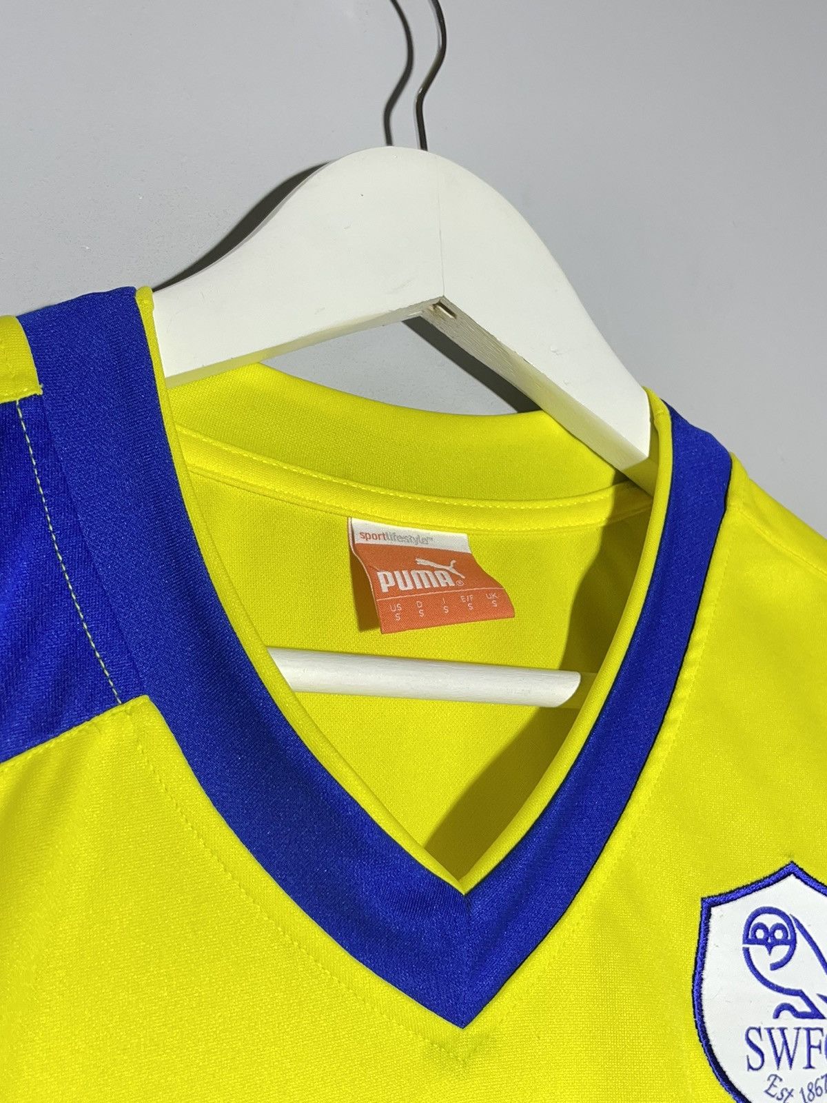 Puma Sheffield Wednesday Puma 2012/13 Away Football Shirt Size US S / EU 44-46 / 1 - 7 Thumbnail