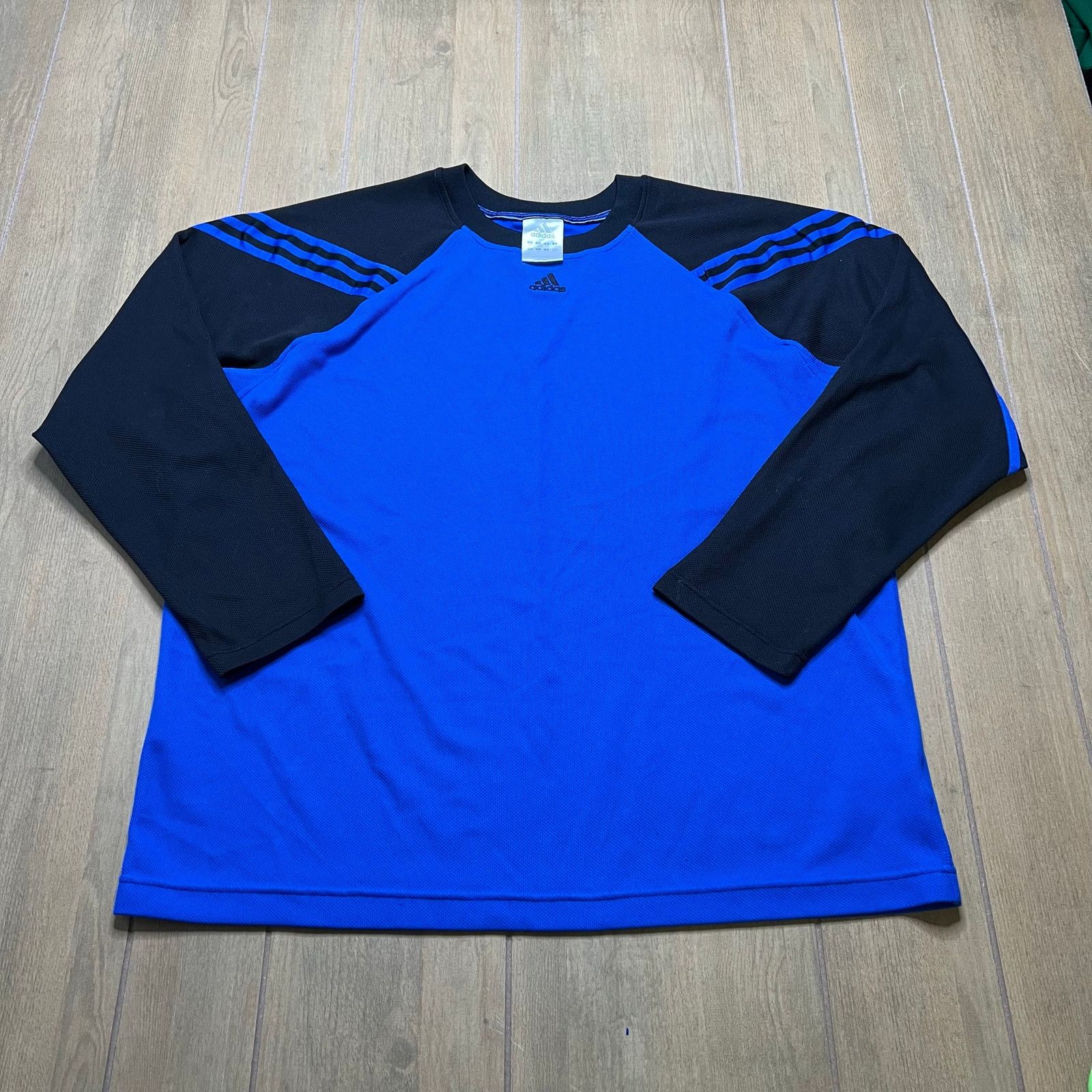 Adidas Vintage Adidas Mens Active Y2K T Shirt Long Sleeve Sz XL Size US XL / EU 56 / 4 - 1 Thumbnail
