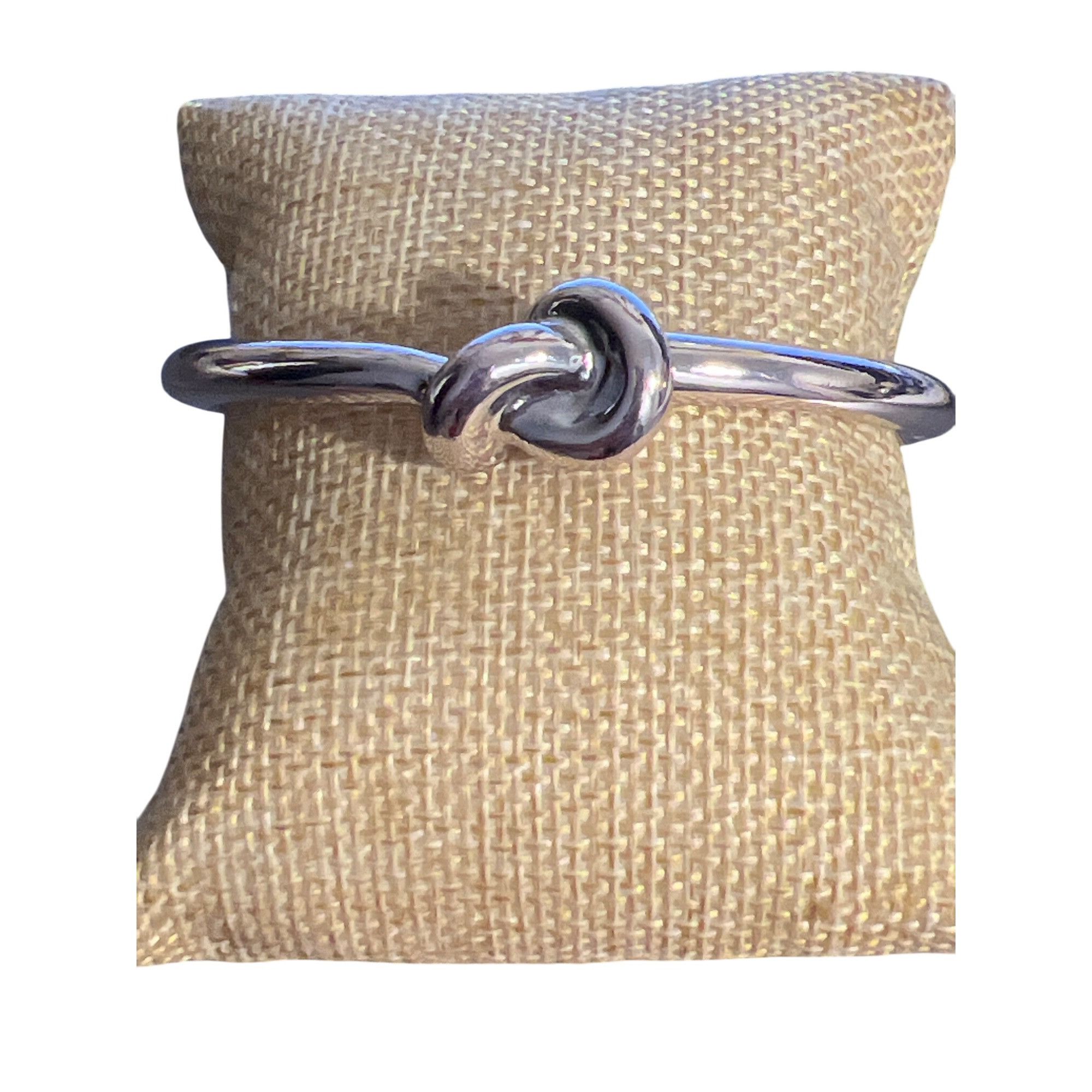 Other Silver Tone Clamper Bangle Bracelet Love Knot Infinity Minim Size ONE SIZE - 1 Thumbnail