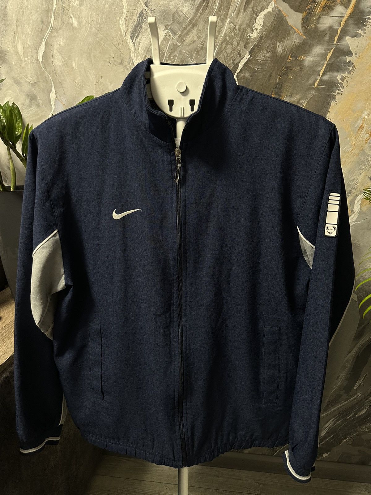 Nike Vintage Nike Y2K Nylon Light Jacket Retro Swoosh Size US M / EU 48-50 / 2 - 1 Thumbnail