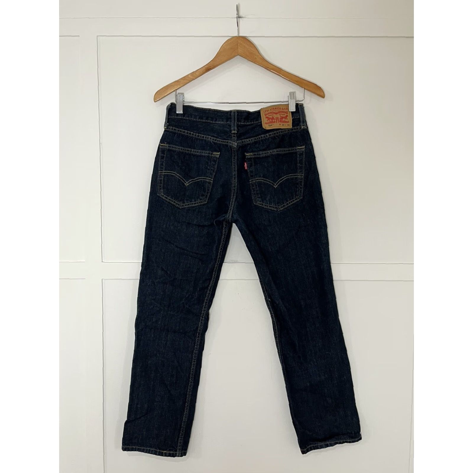 Levi's Levi’s 514 Jeans Men Slim Straight Dark Wash Sz 30 X 30 Regular Inseam 30 Blue Jeans Levi's 514 Slimming Size US 30 / EU 46 - 2 Thumbnail