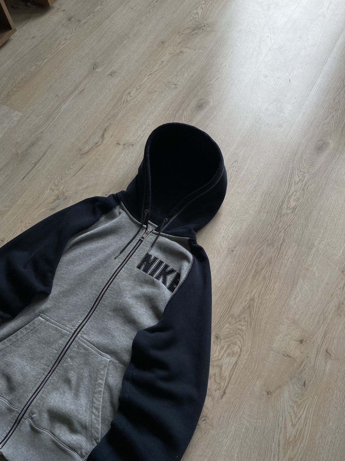 Japanese Brand Nike Vintage Zip Hoodie Big Logo Japanese Cropped Boxy Rap Size US M / EU 48-50 / 2 - 4 Thumbnail