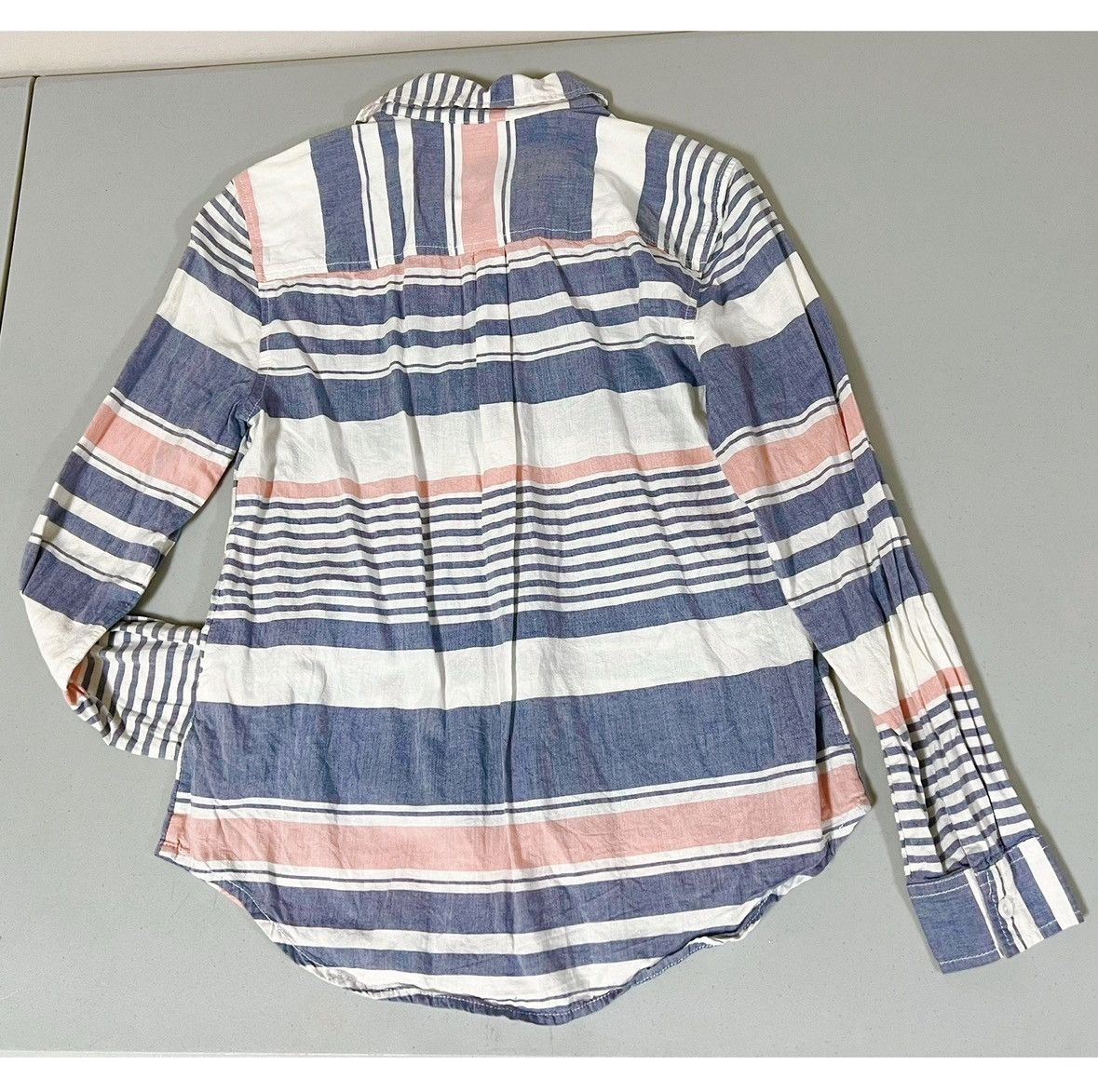 Vintage White Striped Long Sleeve Button-Down Blouse Shirt Size S 🤍 Size S / US 4 / IT 40 - 2 Thumbnail