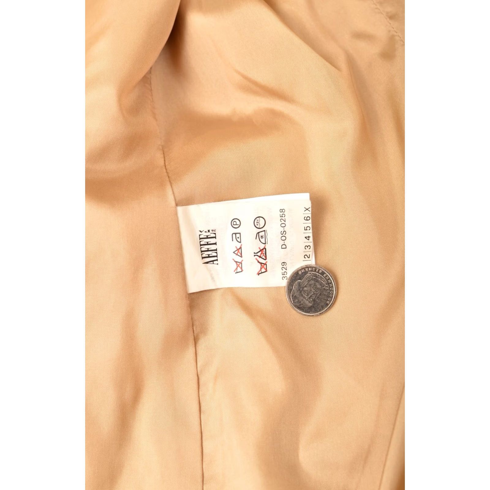 Moschino VINTAGE Moschino Couture Beige Blazer Jacket Embroidered Flowers Women Size 10 USA 10 Size L / US 10 / IT 46 - 5 Thumbnail