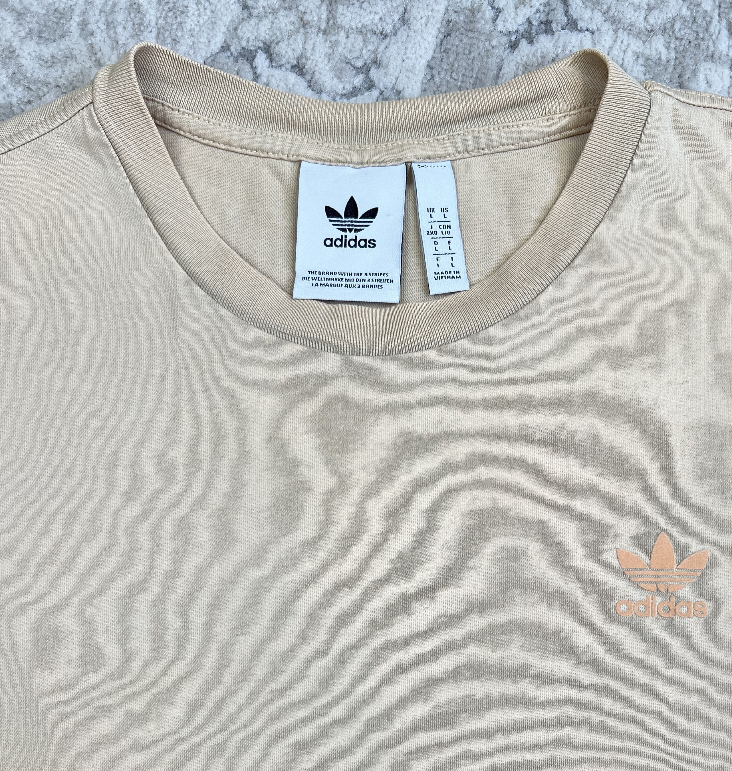 Adidas Adidas Originals Trefoil Logo T-Shirt Tee Beige Size US L / EU 52-54 / 3 - 4 Thumbnail