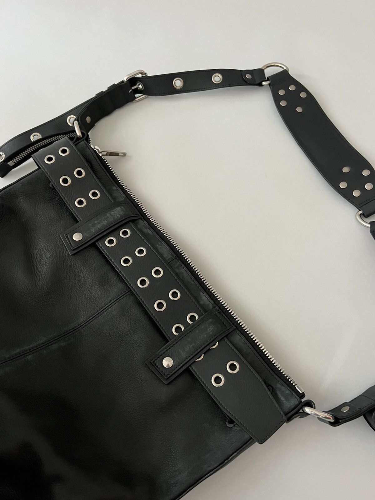 Balenciaga Balenciaga Emo leather bucket bag Size ONE SIZE - 7 Thumbnail