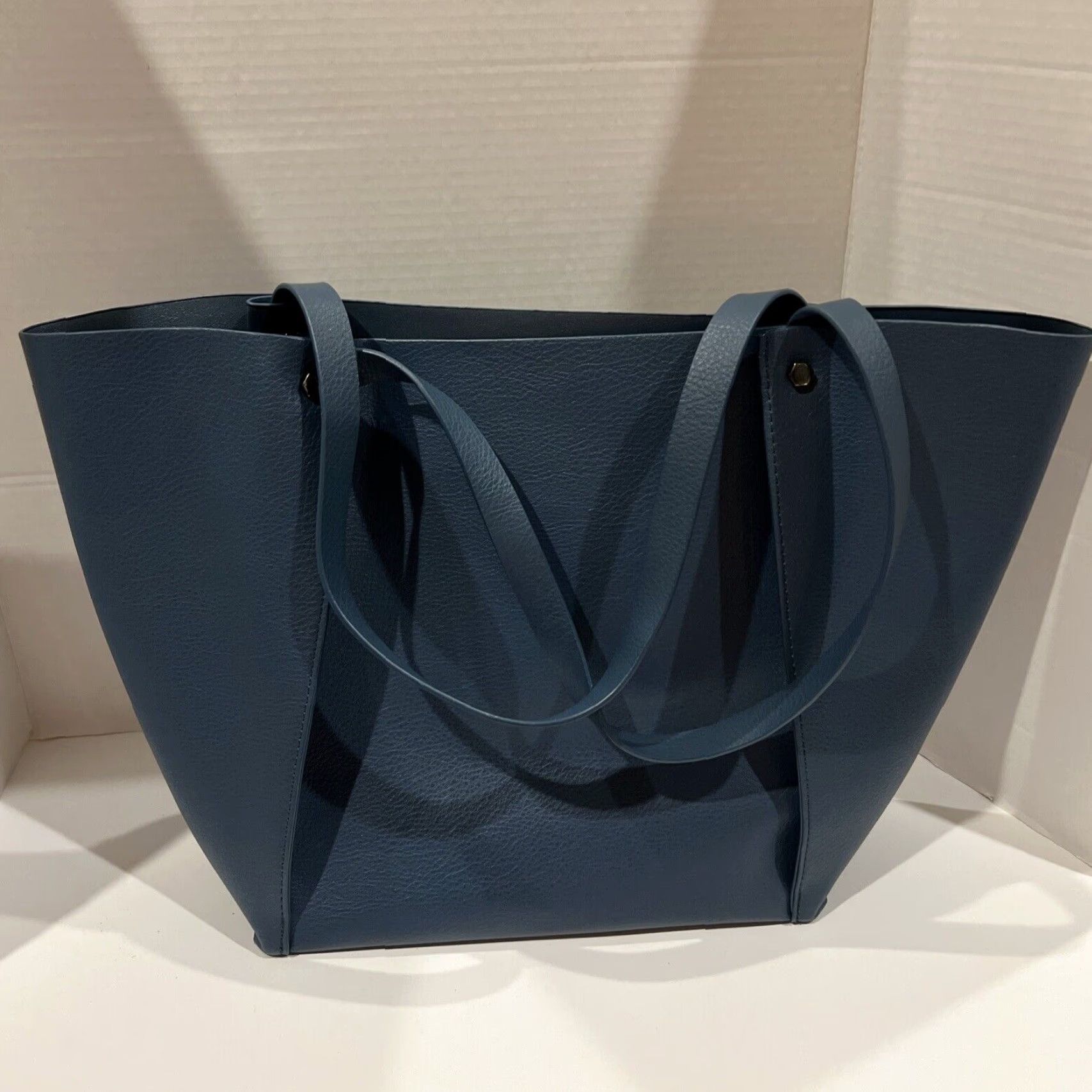 Neiman Marcus VINTAGE Neiman Marcus Dusty Blue Faux Leather Tote Bag Shopper Tote Medium Blue Leather Womens Size ONE SIZE - 2 Thumbnail
