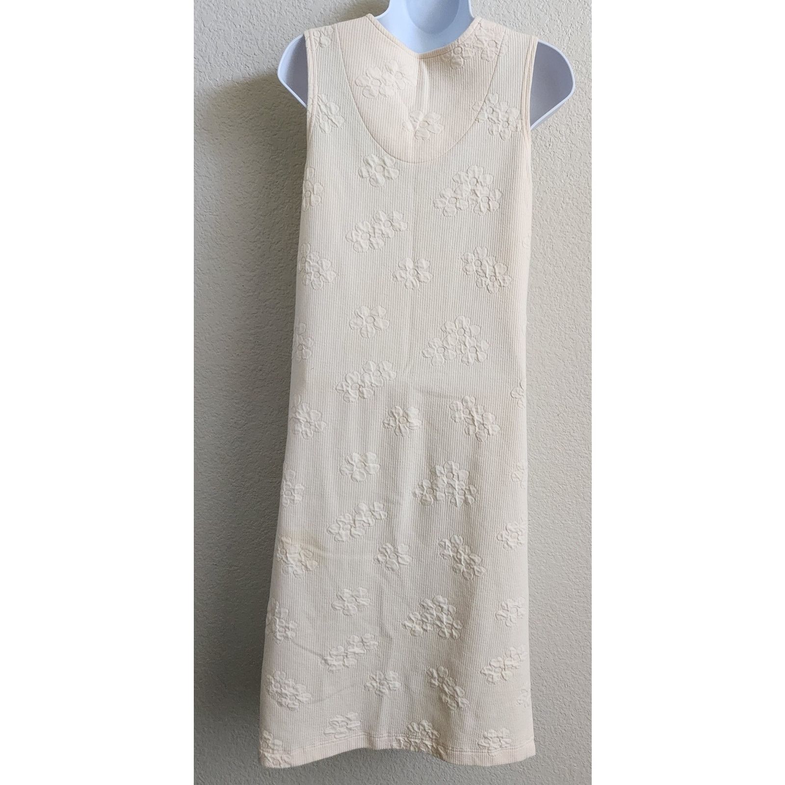 Cypress Cream Beige Ribbed Knit Raised Flower Sheath Dress S