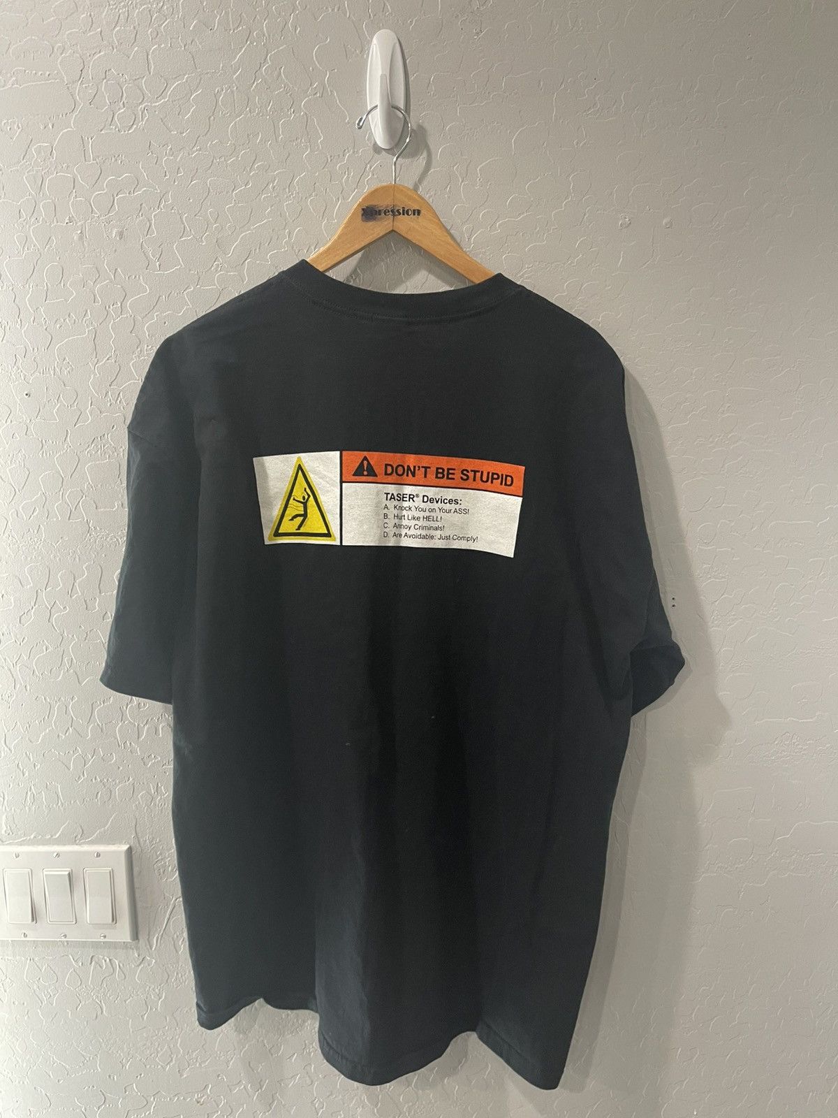 Gildan × Vintage Vintage Taser International “Warning Label” Hazard Shirt 2XL Size US XXL / EU 58 / 5 - 4 Thumbnail