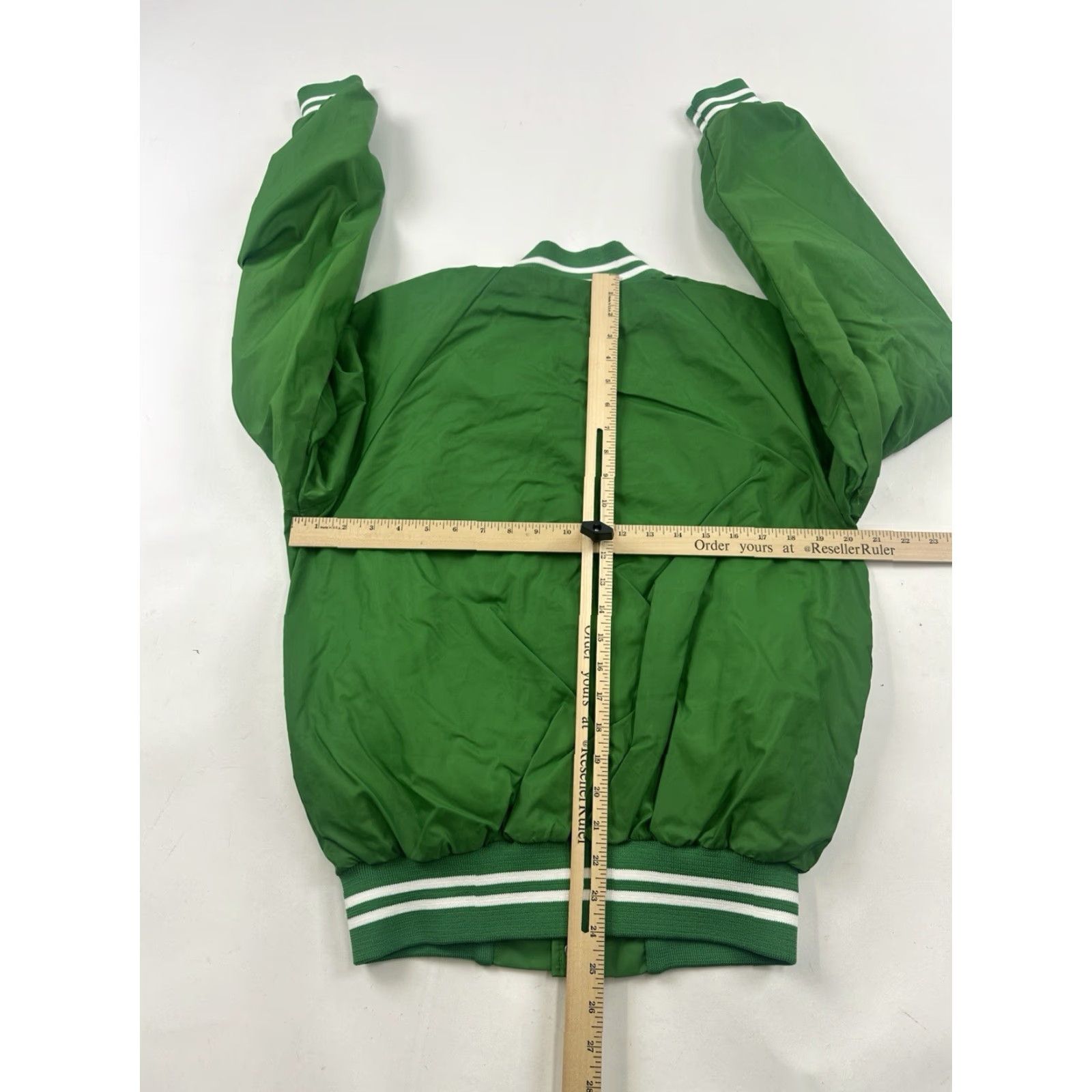 Vintage VINTAGE Auburn Sportswear Jacket Men M Green 80s Bomber Nylon Satin Category: Jacket Size US M / EU 48-50 / 2 - 4 Thumbnail