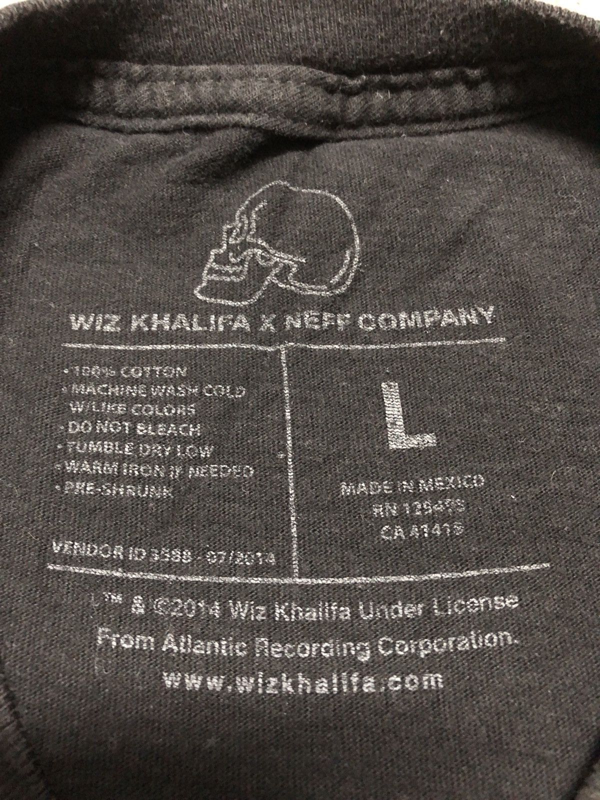Band Tees Wiz Khalifa x Neff Company Blacc Hollywood Skull Tshirt Size US L / EU 52-54 / 3 - 13 Thumbnail