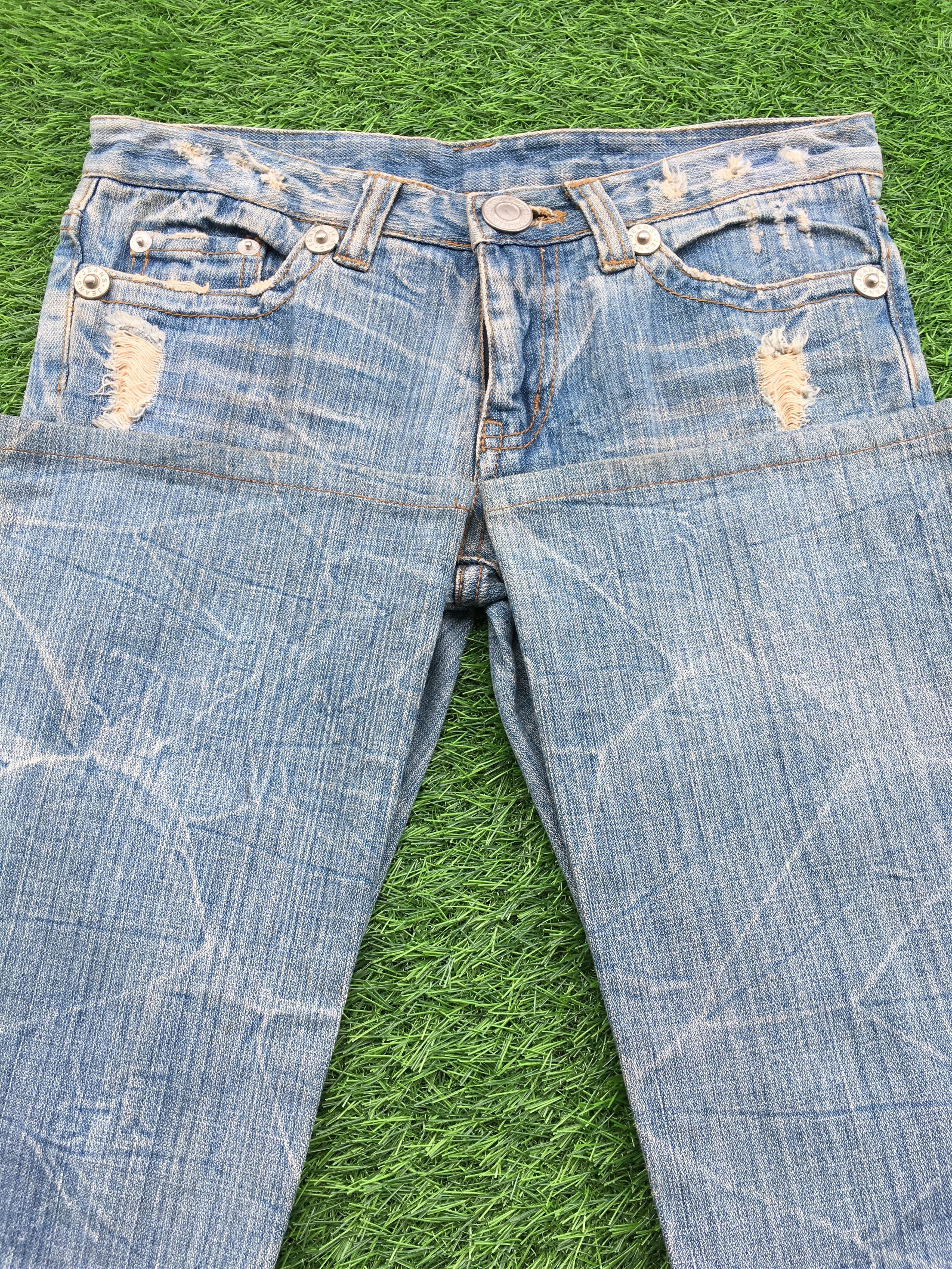 Japanese Brand Japanese Wide Leg Distressed Nippon Denim D-991 Size 28" / US 6 / IT 42 - 8 Thumbnail