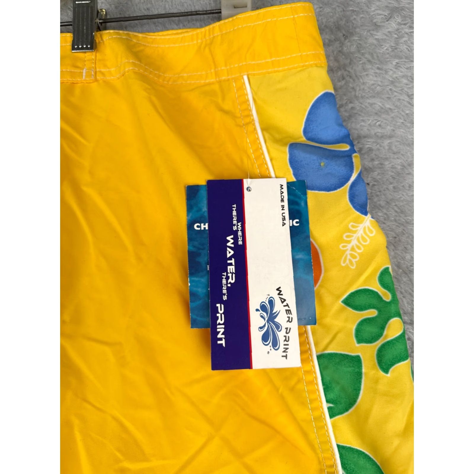 Vintage VINTAGE Mysterioso Women Board Shorts 14 Yellow Pattern Changing Chameleon Fabric Swim Bottoms Size 36" / US 14 / IT 50 - 6 Thumbnail