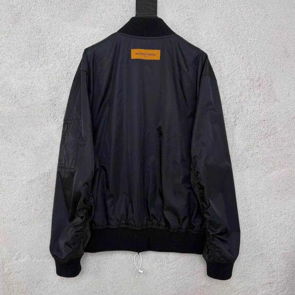 Louis Vuitton LV Reversible Embossed Monogram Padded Jacket Size 52 Size US L / EU 52-54 / 3 - 2 Thumbnail
