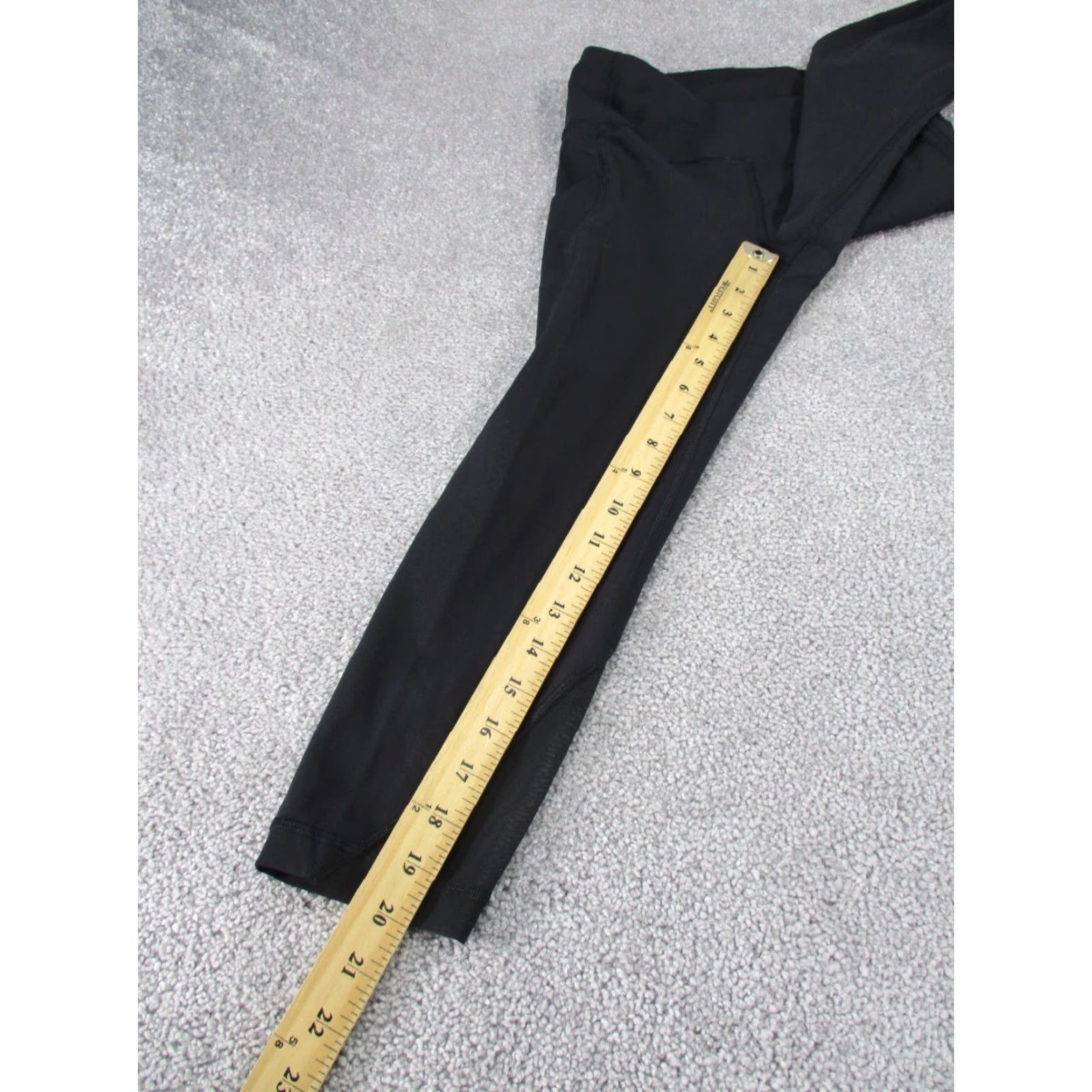Lululemon VINTAGE Lululemon Women's Leggings Cropped Athletic Activewear Running Black Size 4 Size 27" / US 4 / IT 40 - 3 Thumbnail