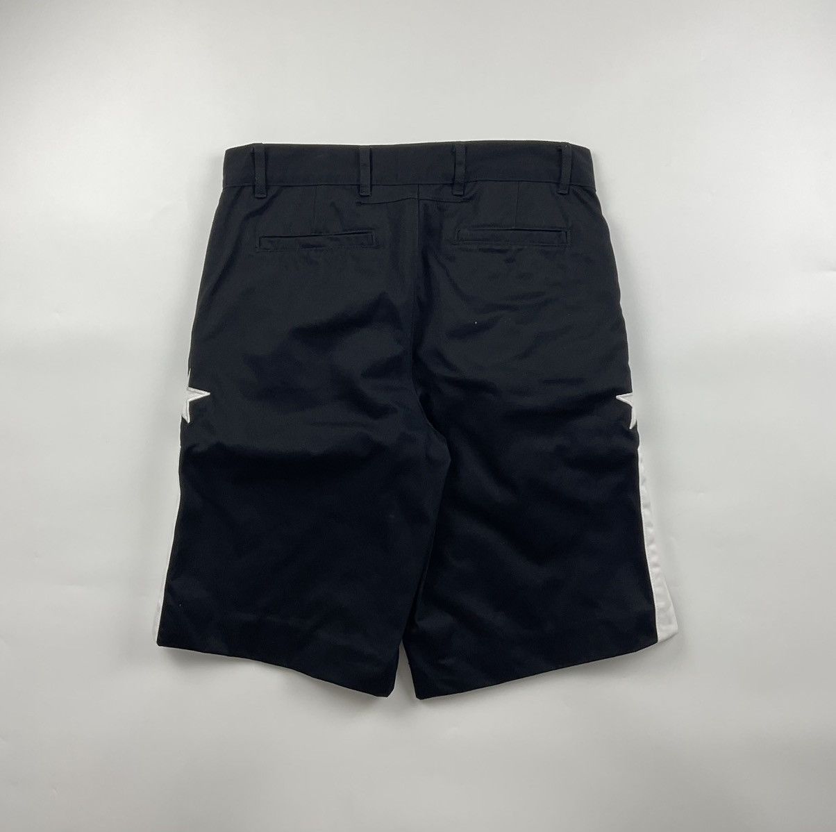 Givenchy Givenchy Cotton Short Size US 32 / EU 48 - 2 Thumbnail