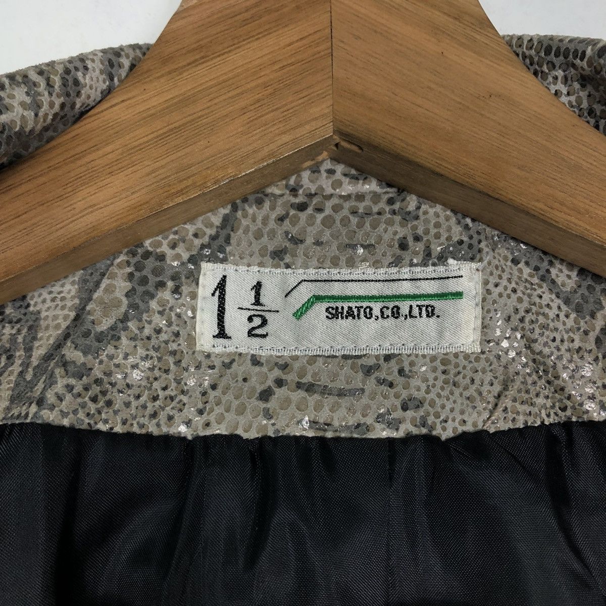 Japanese Brand 🔥Snake Skin Leather Jacket Double Breast Shato Japan Made Size US S / EU 44-46 / 1 - 15 Thumbnail