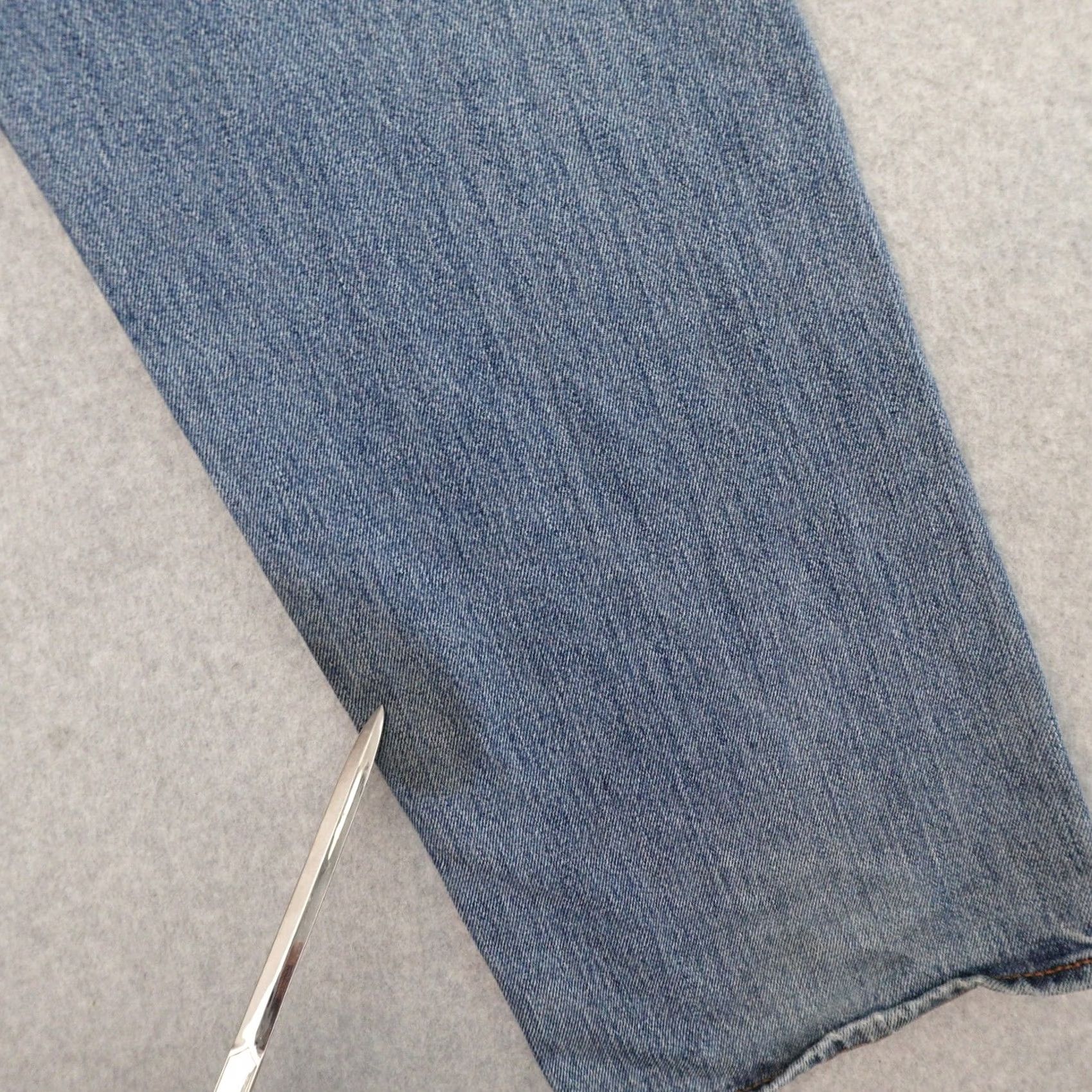 Levi's Levi's 501 Jeans Mens 40 (40x29) Button Fly Blue 5-Pocket Design Regular Inseam 29 Size US 40 / EU 56 - 6 Thumbnail