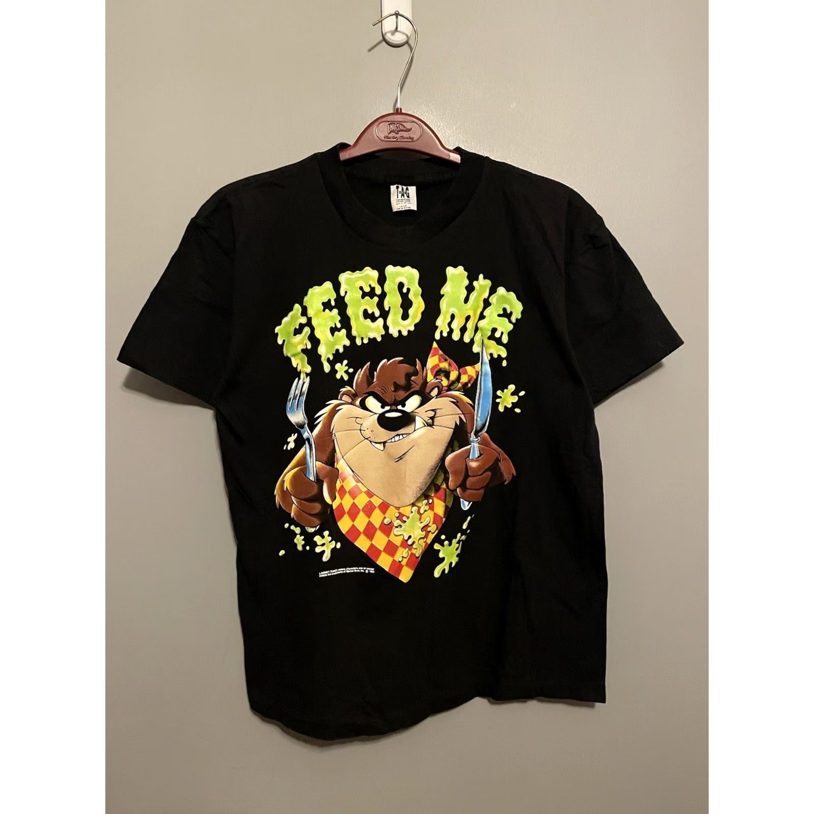 Vintage VINTAGE 1992 Taz Feed Me Looney Tunes T-Shirt Size L Warner Bros Single Stitch Mens Short Sleeve Crew Neck Black 90s Cartoon Graphic Print C238 Size US L / EU 52-54 / 3 - 2 Thumbnail