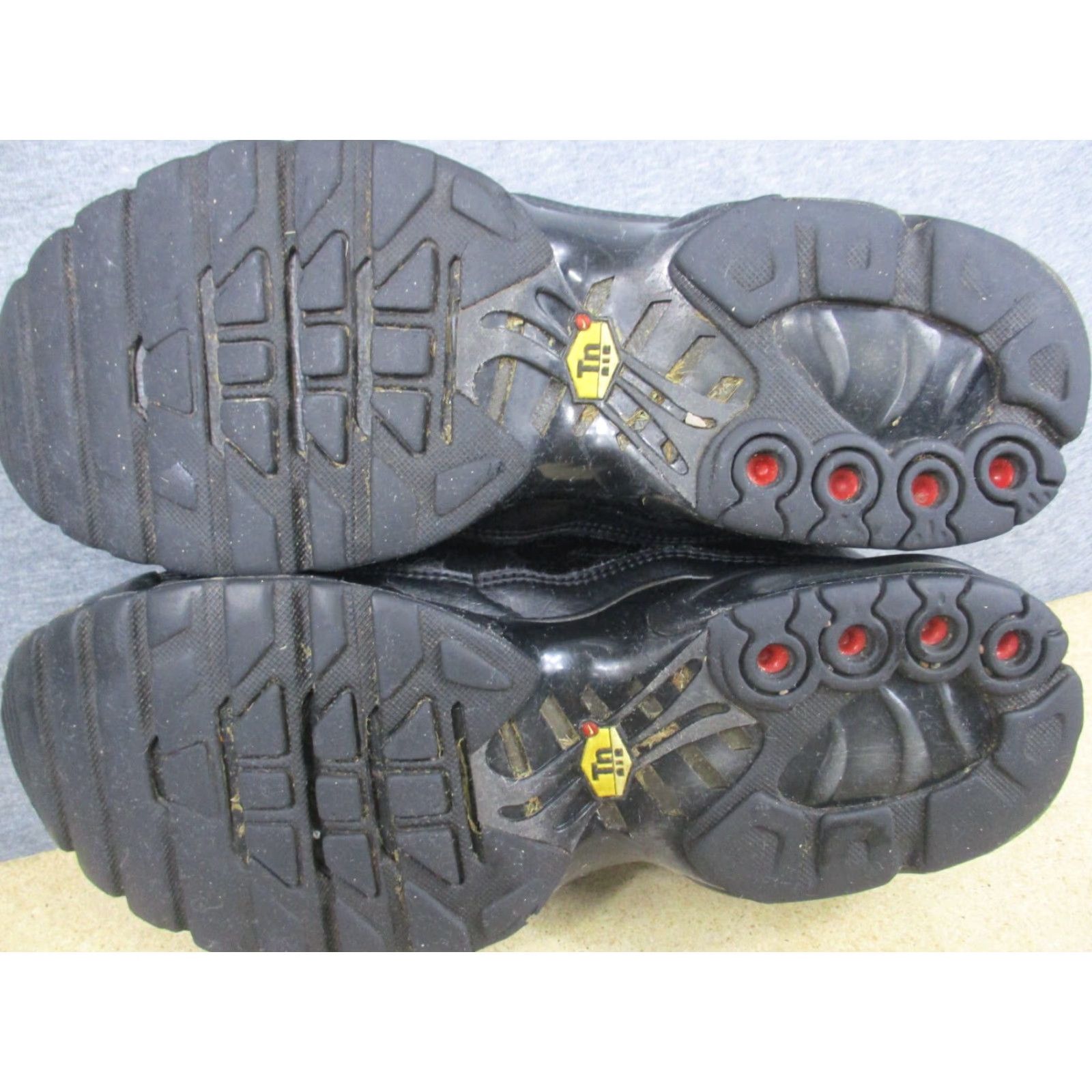 Nike Nike Air Max Plus SE Size 9.5 Men's Black AJ2029001 Size US 10 / EU 43 - 6 Thumbnail
