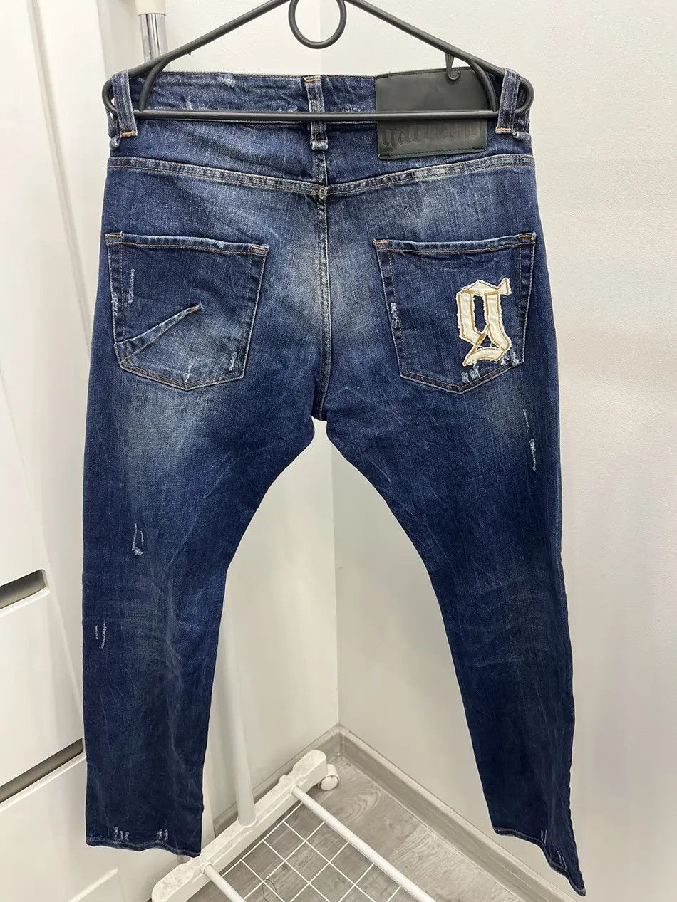 John Galliano John Galliano Distressed G Embroidered Denim Jeans Size US 34 / EU 50 - 2 Thumbnail