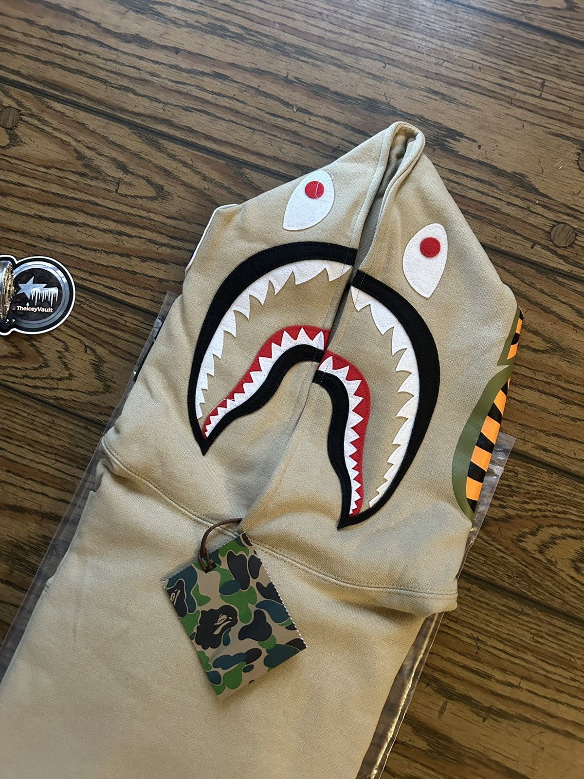 Bape NEW Bape Beige Shark Pullover Hoodie Size US L / EU 52-54 / 3 - 2 Thumbnail