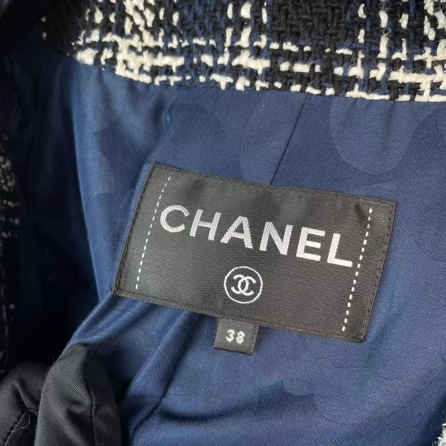 Chanel Chanel EU38 jacket Size S / US 4 / IT 40 - 4 Thumbnail